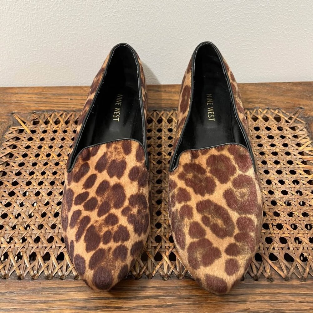 Size 8 Bold Neutral Quiet Luxury Leopard Faux Fur Nine West Pointed Toe Loafers - Picture 2 of 6
